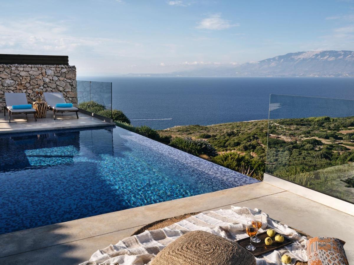 Akron Luxury Suites Koríthion Exteriér fotografie