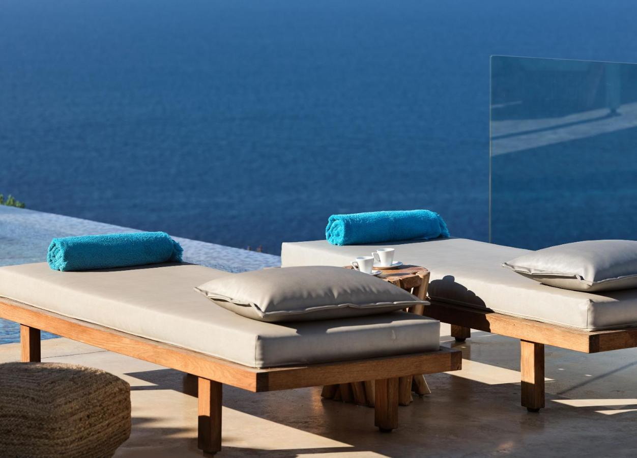 Akron Luxury Suites Koríthion Exteriér fotografie