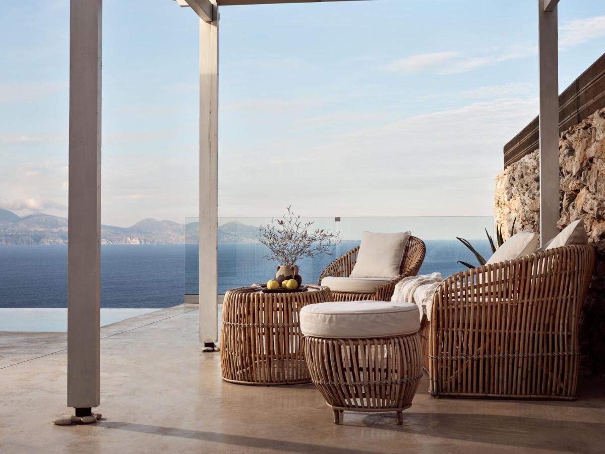 Akron Luxury Suites Koríthion Exteriér fotografie