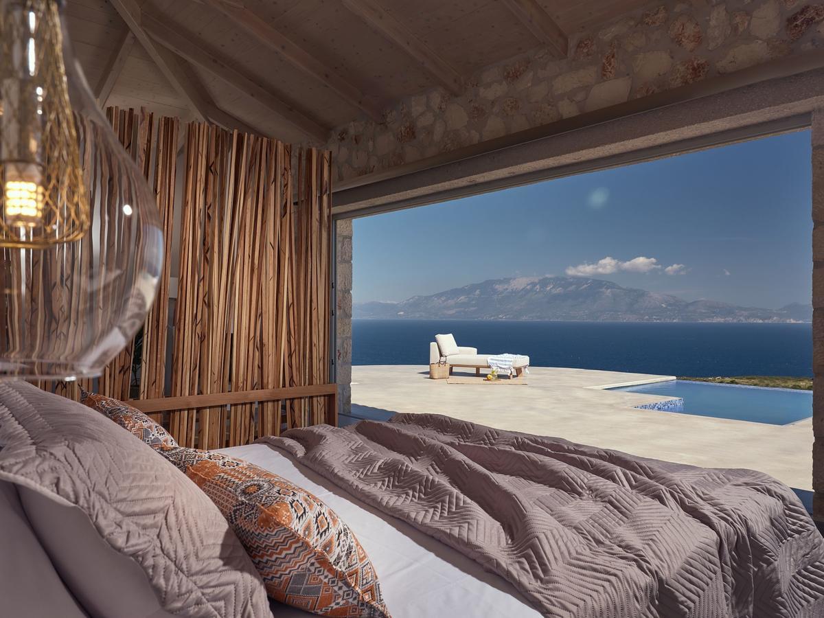 Akron Luxury Suites Koríthion Exteriér fotografie